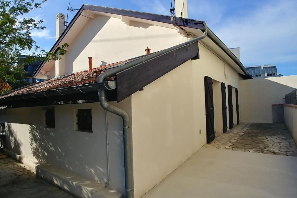 Comme A La Maison Cenon Bagian luar foto